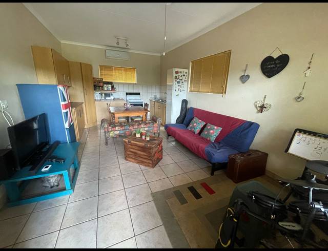 4 BEDROOM HOUSE FOR SALE IN KURUMAN